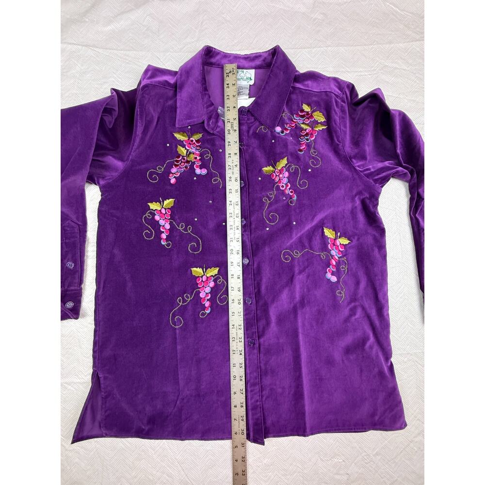 Quacker Factory SZ L Purple Velour Embroidered Grapes Long Sleeve Top NWT - Picture 12 of 13